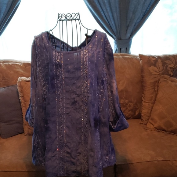 Top - Picture 5 of 6